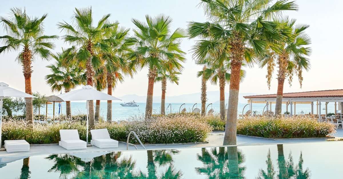Een foto van het zwembad bij Domes Noruz Kassandra