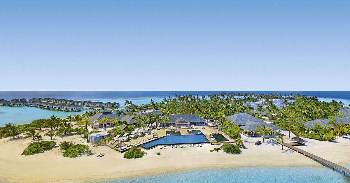 Een foto van de buitenkant van NH Collection Maldives Havodda Resort