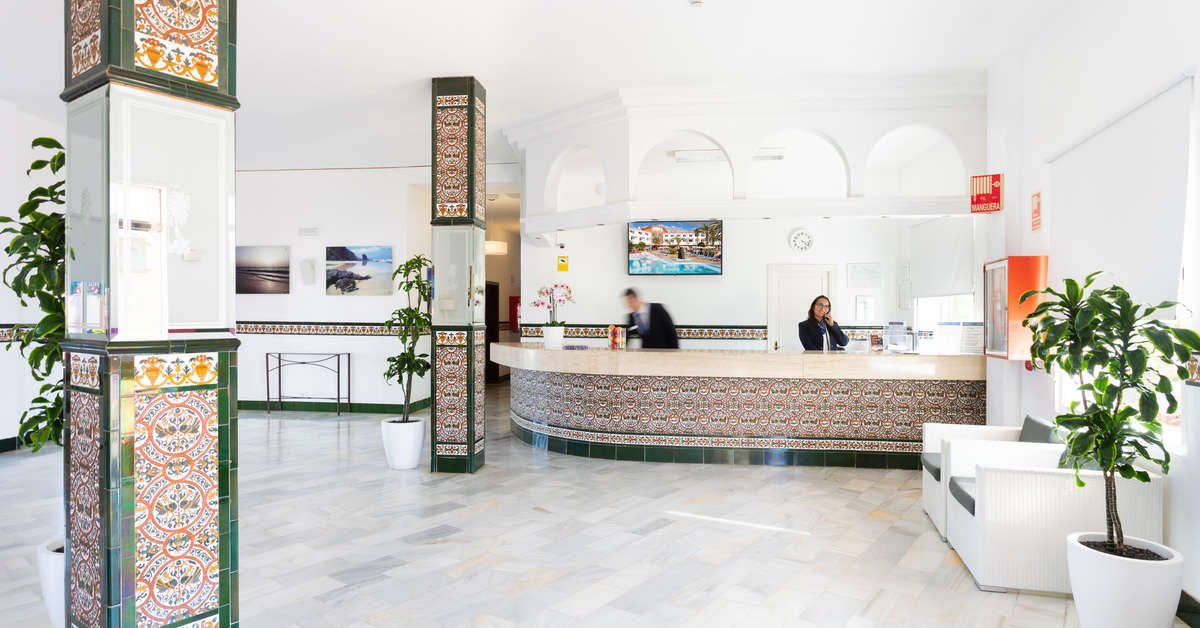 Een foto van het interieur van Globales Costa Tropical