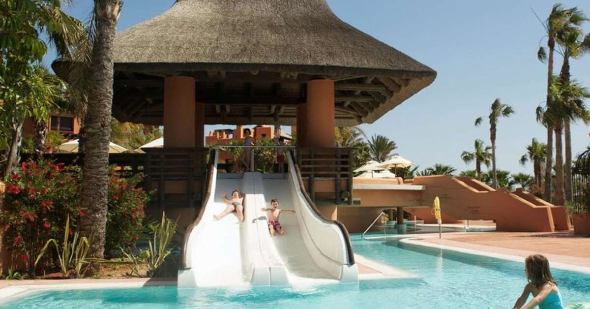 Een foto van het zwembad bij Royal Hideaway Sancti Petri