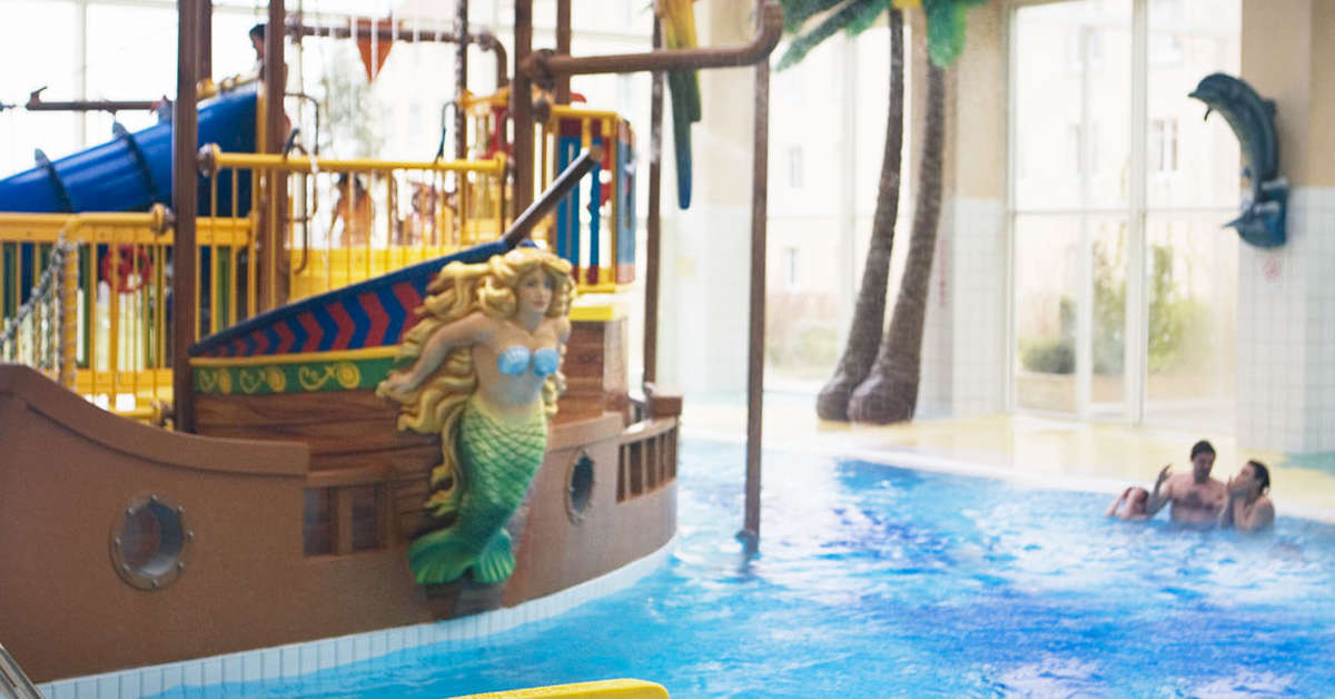 Een foto van het zwembad bij Explorers Hotel