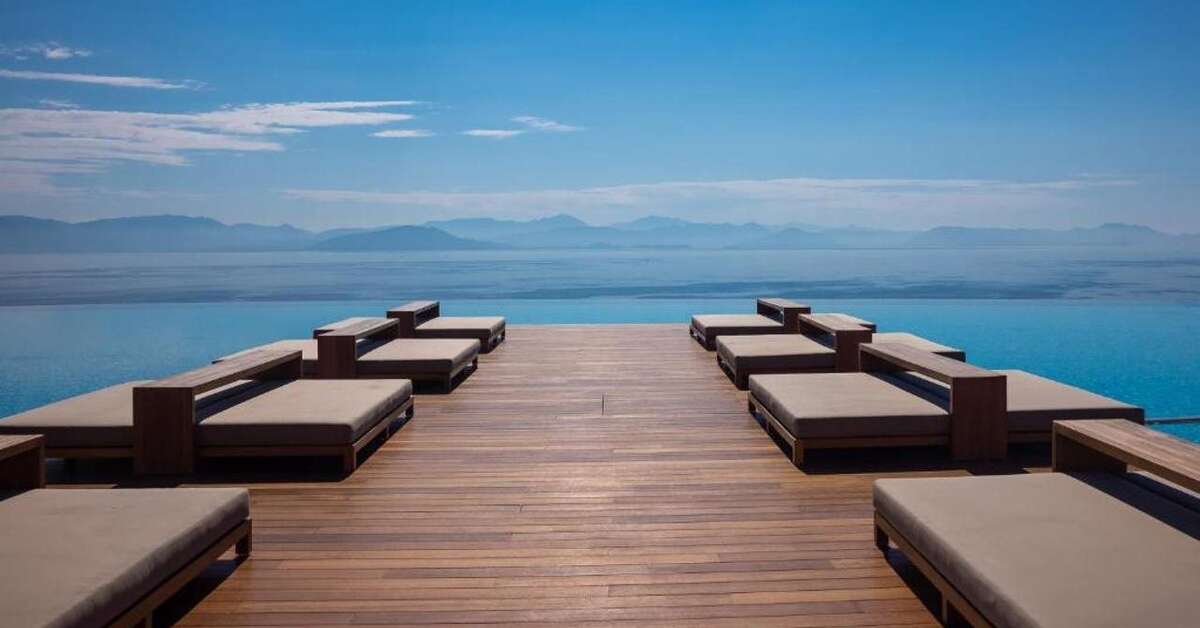 Een foto van het zwembad bij Angsana Corfu Resort & Spa