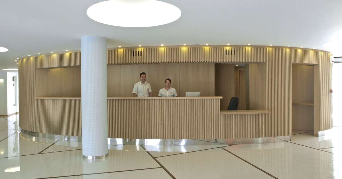 Een foto van het interieur van Iolida Beach Hotel