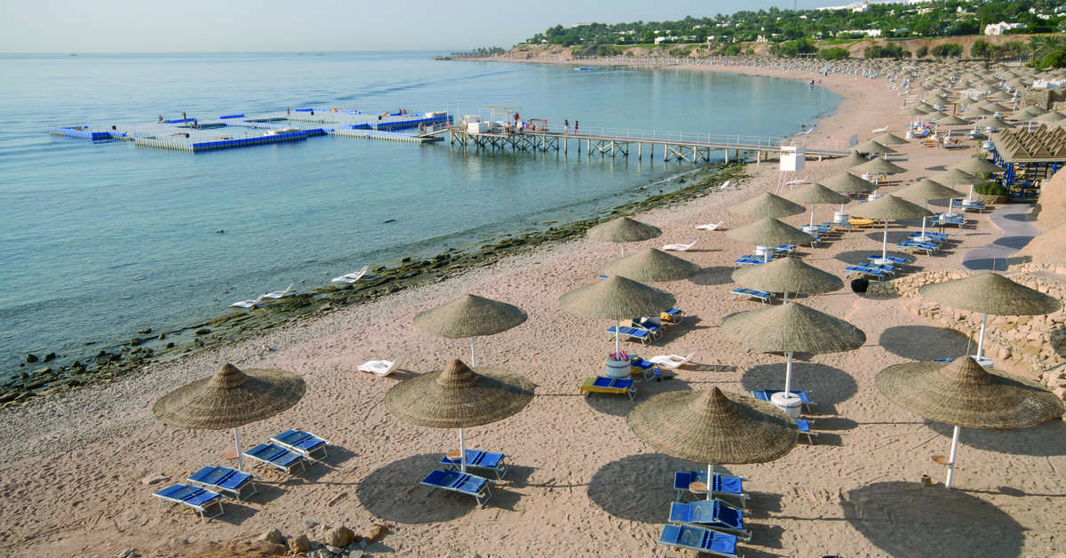 Ein Foto vom Strand beim Domina Coral Bay Oasis