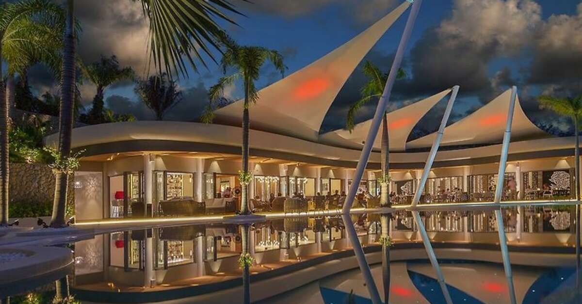 Een foto van The Pavilions