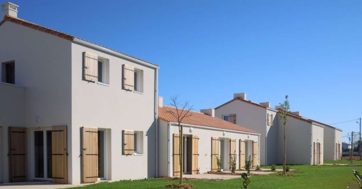 Een foto van de buitenkant van Residence Vacances Les Grands Rochers