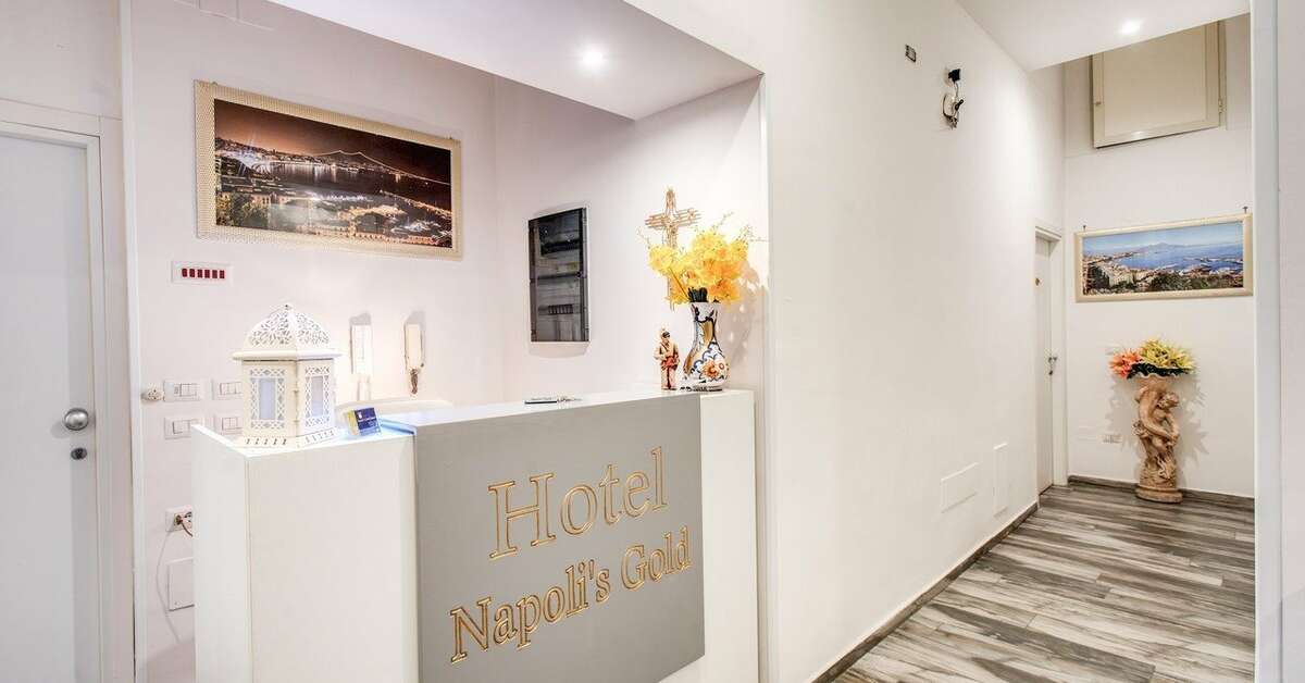Een foto van Napoli's Gold Hotel