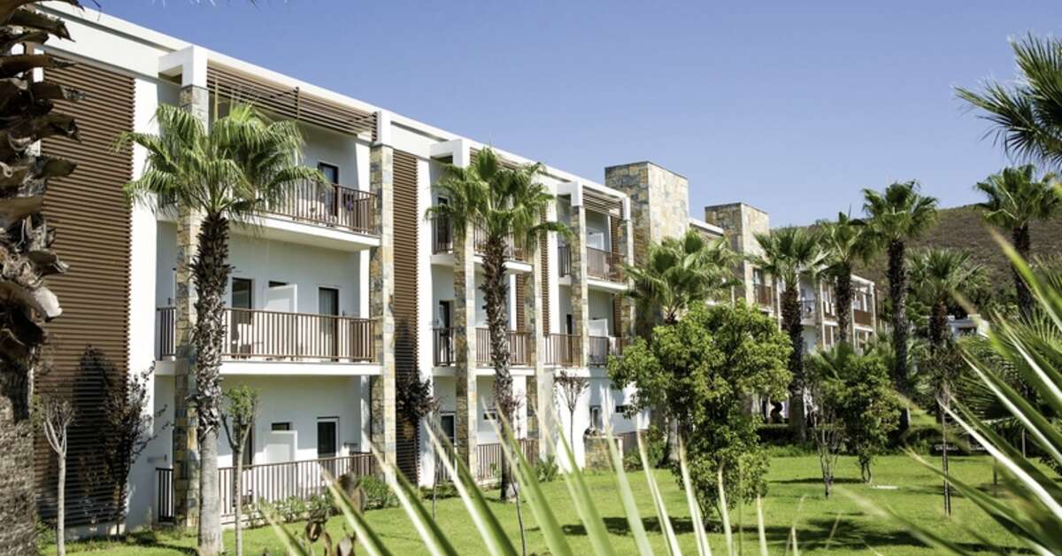 Een foto van de buitenkant van Green Bay Resort & Spa