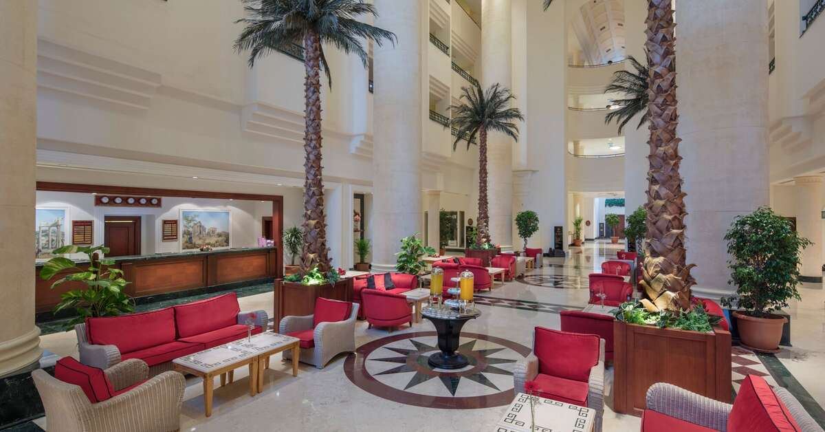 Een foto van het interieur van The Norm Oriental