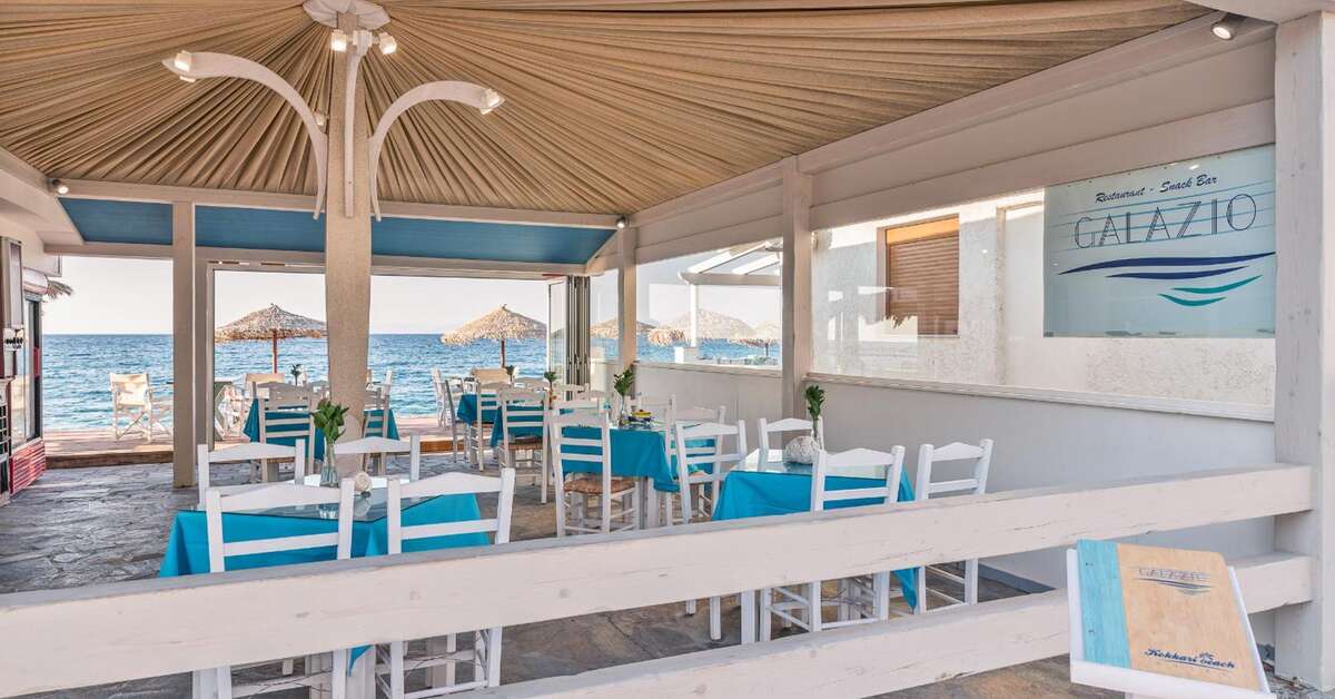 Een foto van de faciliteiten bij Kokkari Beach