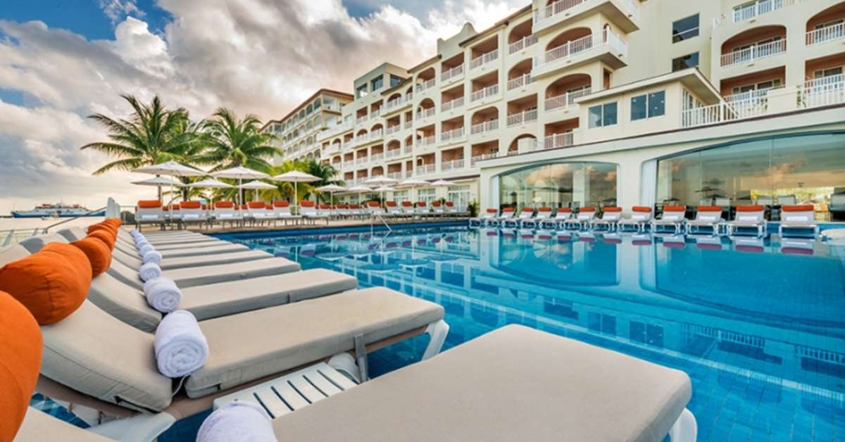 Een foto van een overzicht van Cozumel Palace