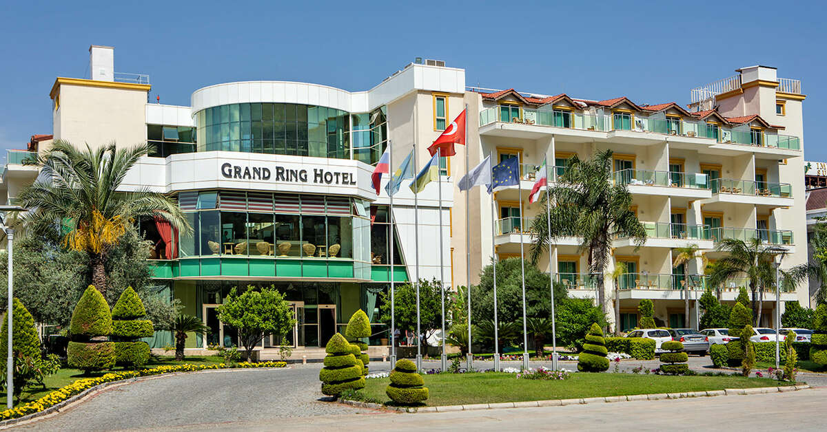 Een foto van de buitenkant van Hotel Grand Ring