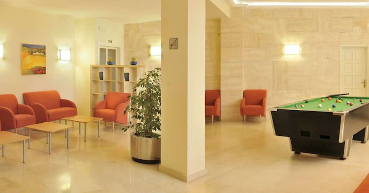 Een foto van het interieur van Hotel GHT S'Agaro Mar