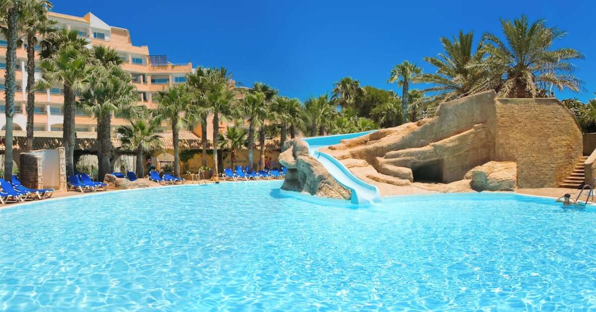 Een foto van het zwembad bij Playasol Hotel