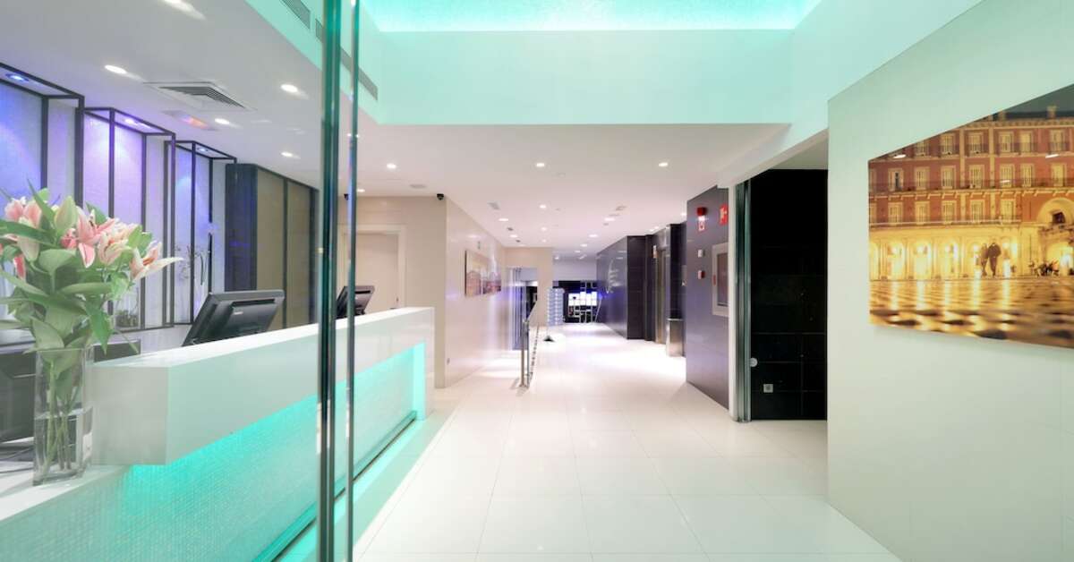 Een foto van het interieur van Eurostars Plaza Mayor