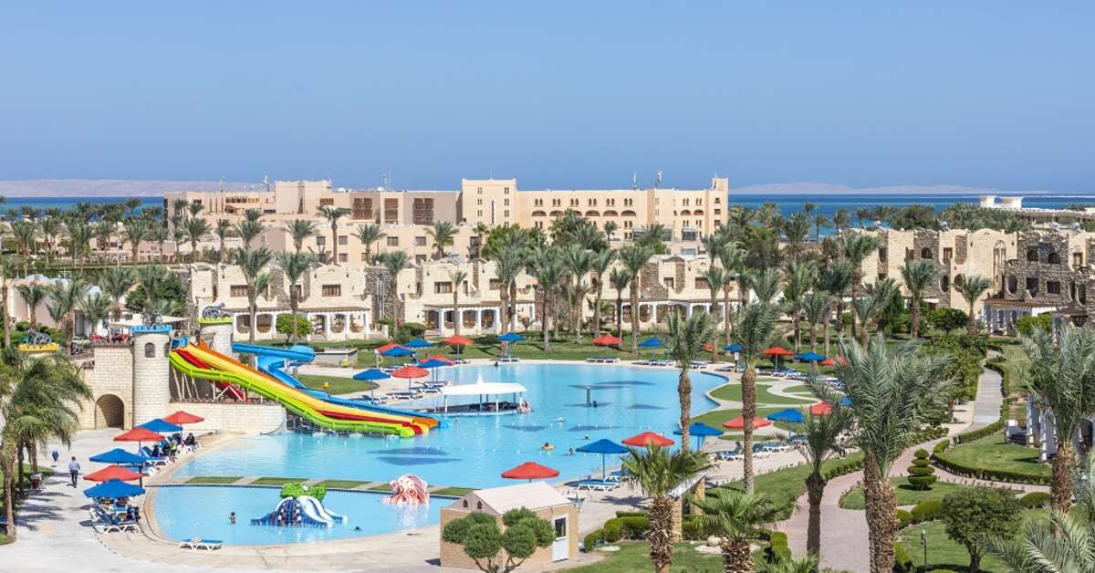 Een foto van het zwembad bij Royal Lagoons Resort & Aqua Park