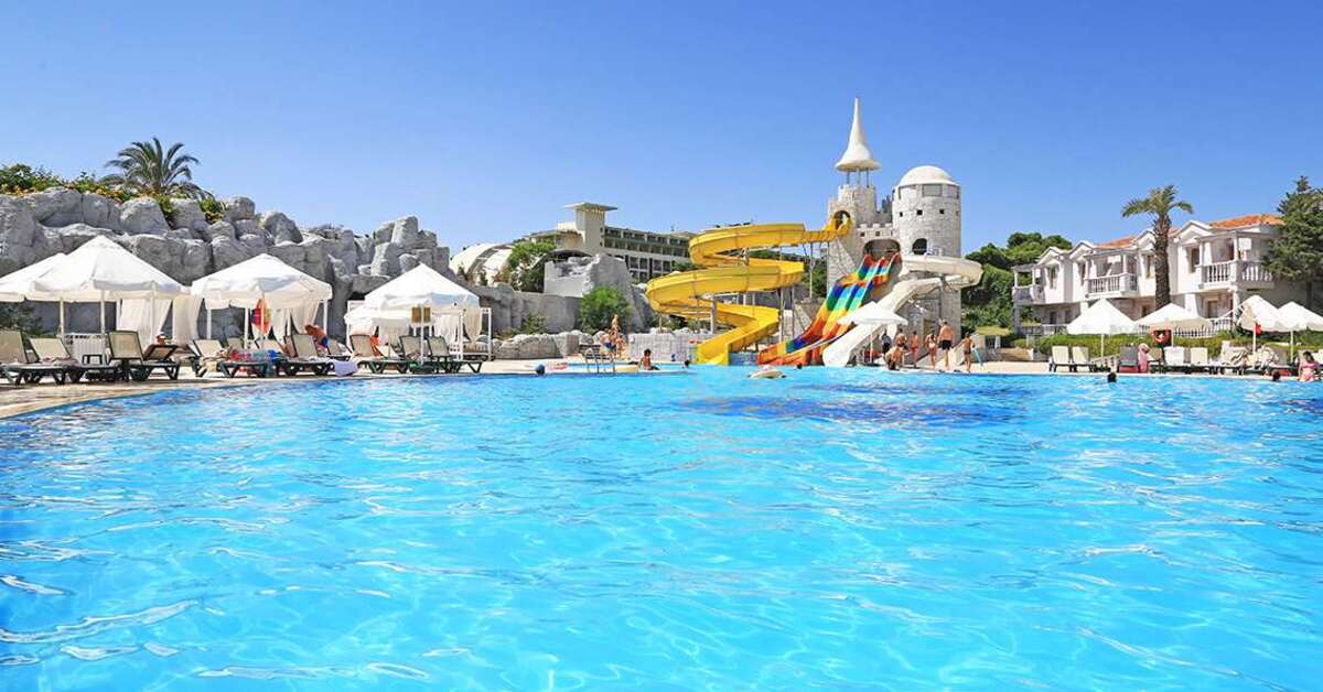 Een foto van het zwembad bij Selectum Noa Belek
