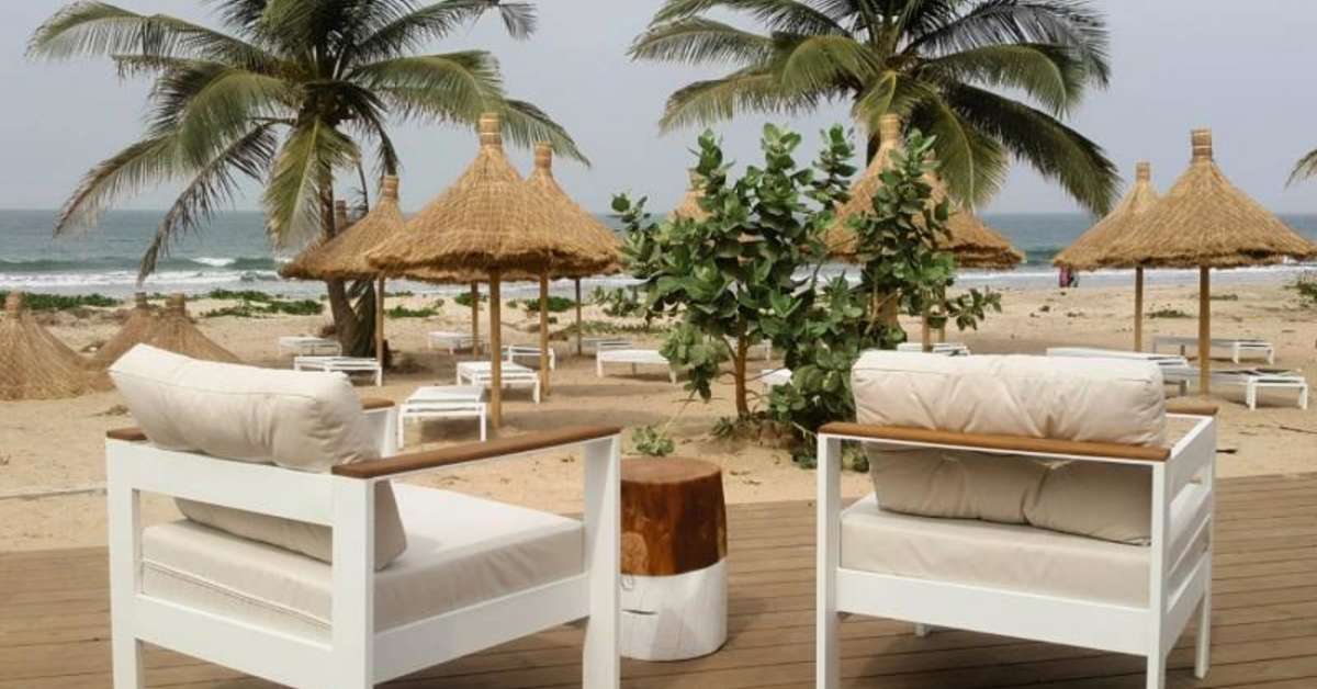 Een foto van het terras bij Sunprime Tamala Beach