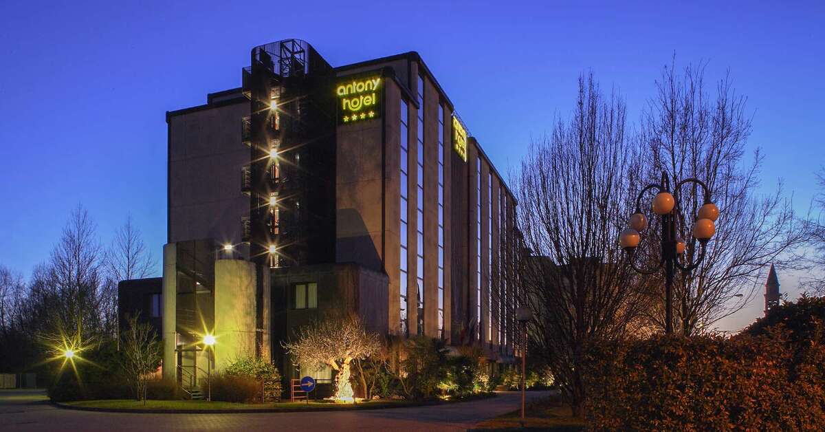 Een foto van de buitenkant van Antony Hotel Venice Airport