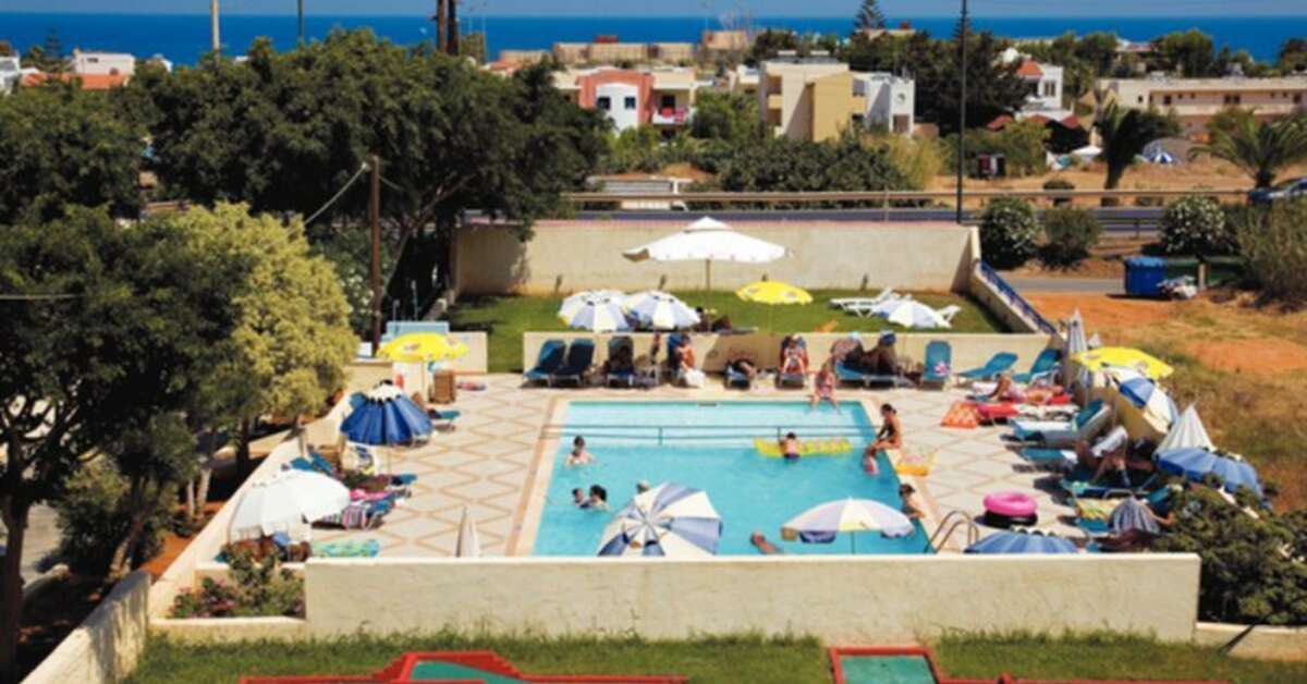 Een foto van het zwembad bij Anastasia Hotel