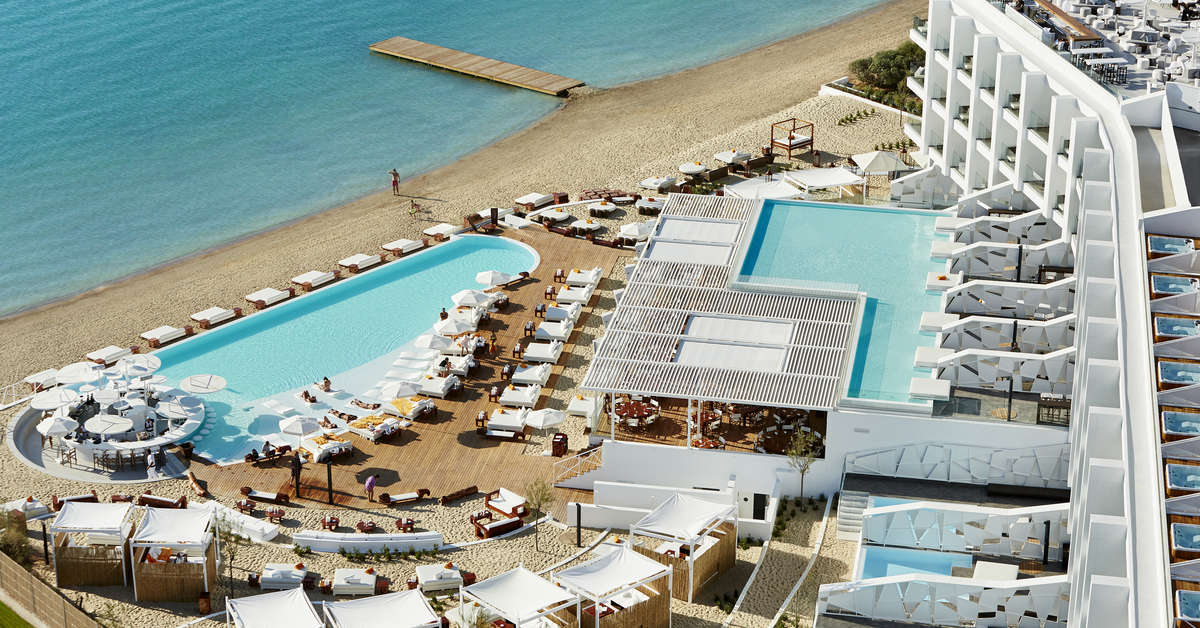 Een foto van de buitenkant van Nikki Beach Resort & Spa Porto Heli