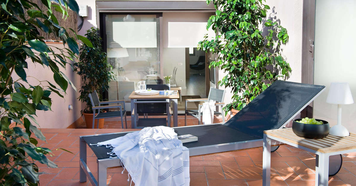 Een foto van de buitenkant van Eric Vökel Sagrada Familia Suites