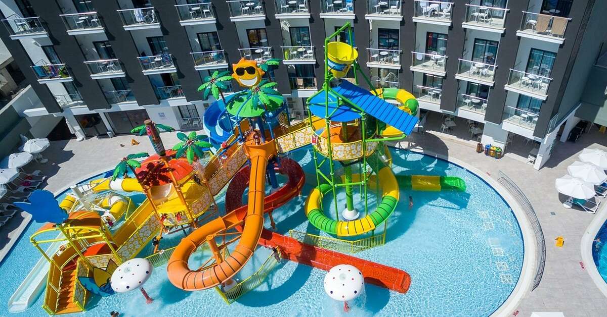 Een foto van het zwembad bij Narcia Resort Side