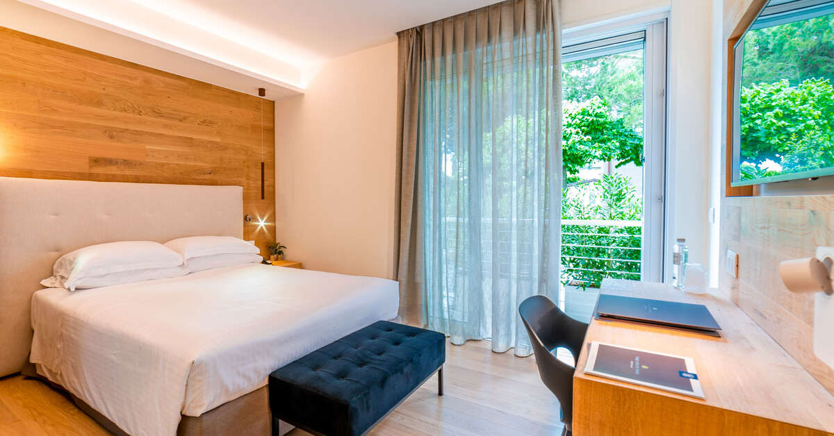 Een foto van The Green Park Hotel