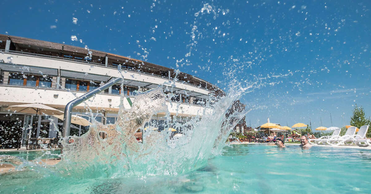Een foto van Hotel Golden Lake Resort