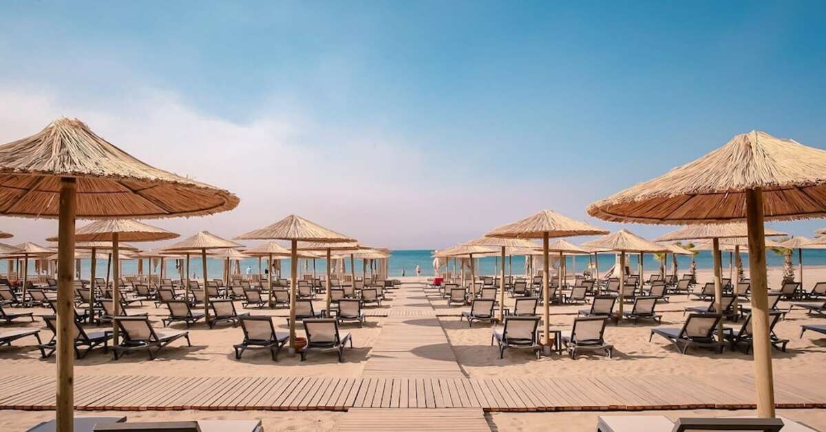 Een foto van het strand bij Liu Resorts
