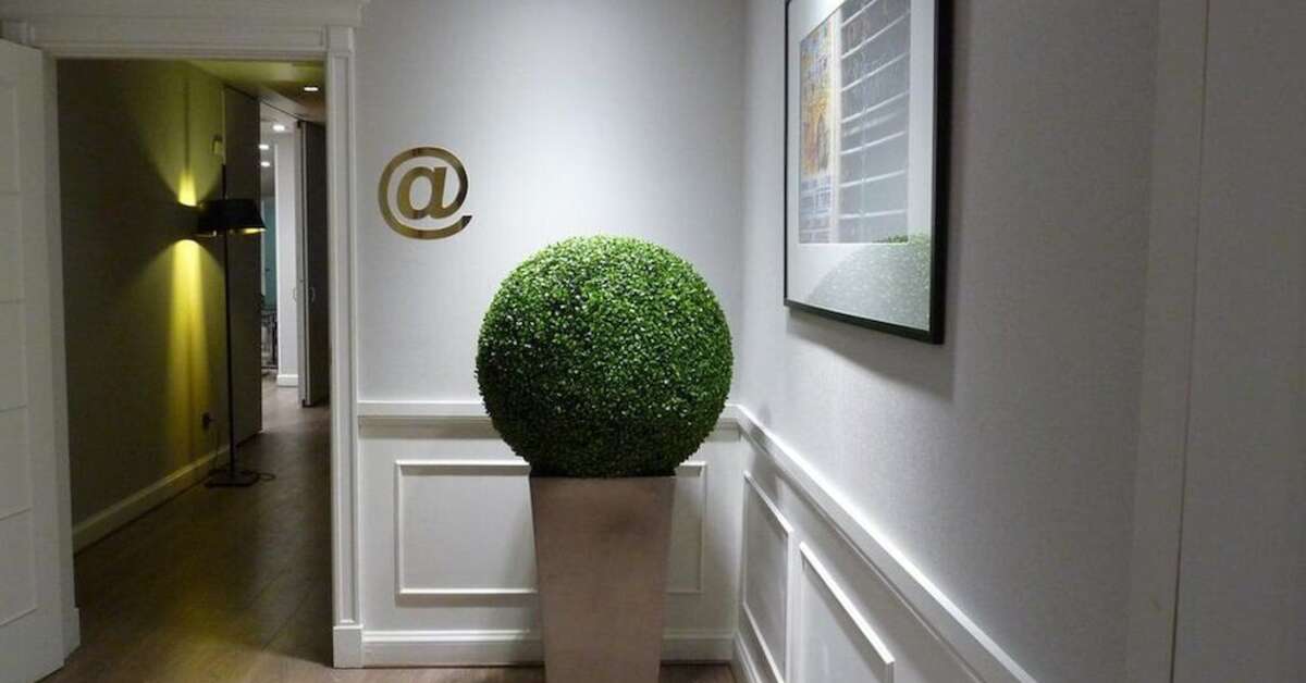 Een foto van het interieur van Hotel Cortezo