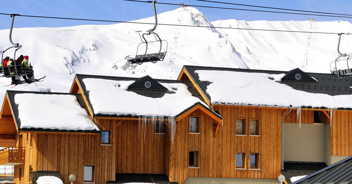 Een foto van de buitenkant van Les Chalets Goelia