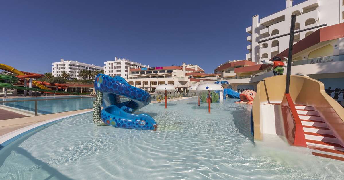 Een foto van het zwembad bij Ukino Palmeiras Village Family Resort