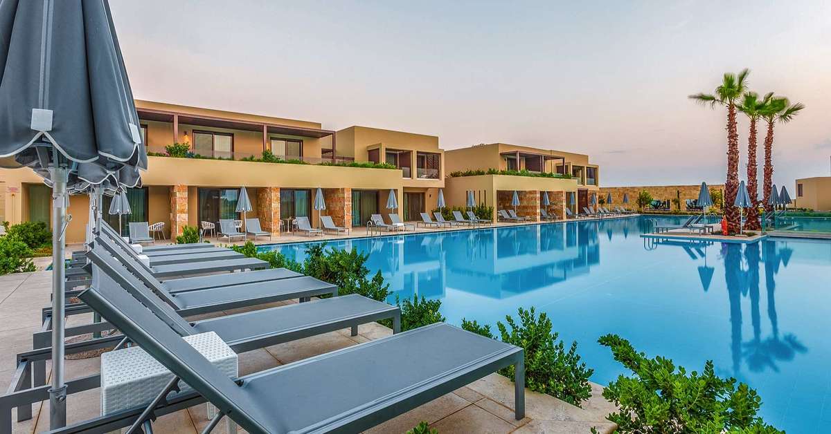 Een foto van het zwembad bij Hotel Astir Odysseus