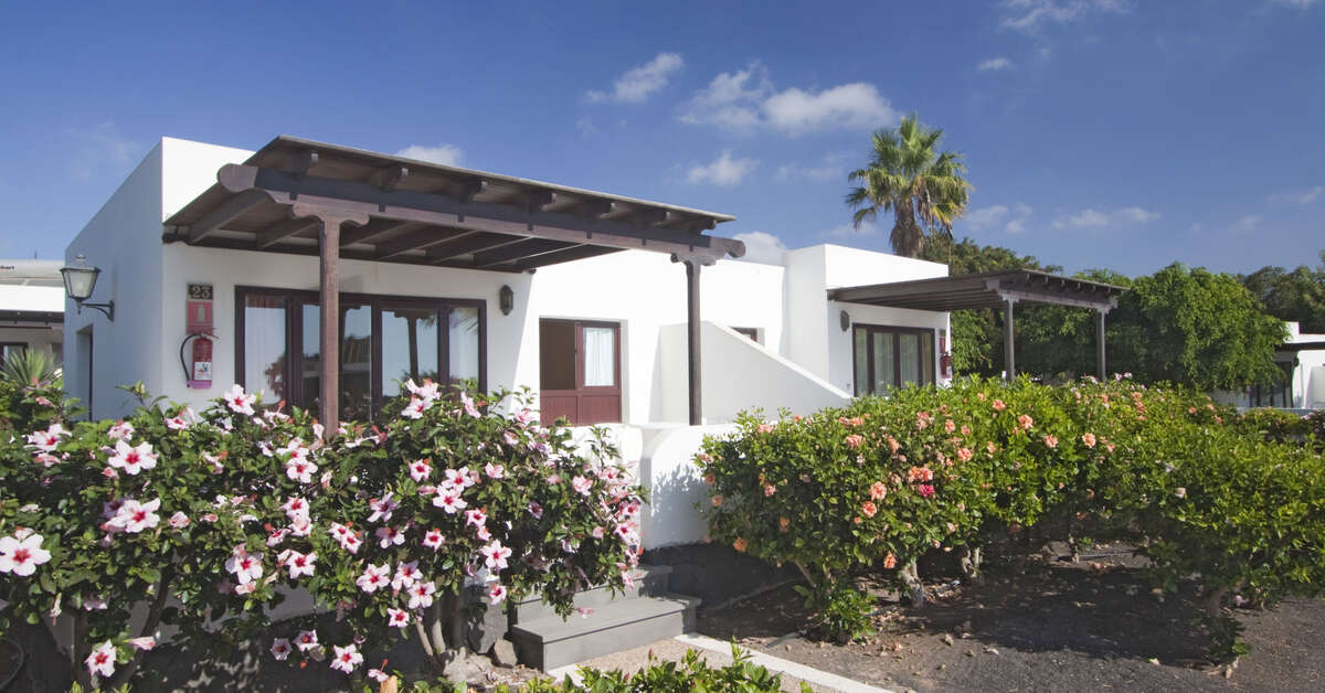 Een foto van de buitenkant van Bungalows Playa Limones