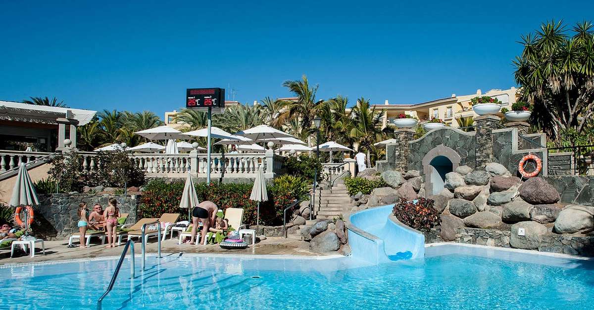 Een foto van het zwembad bij Palm Oasis Maspalomas