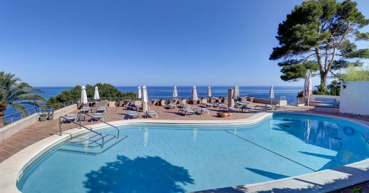 Een foto van het zwembad bij Hotel Hoposa Costa D'Or