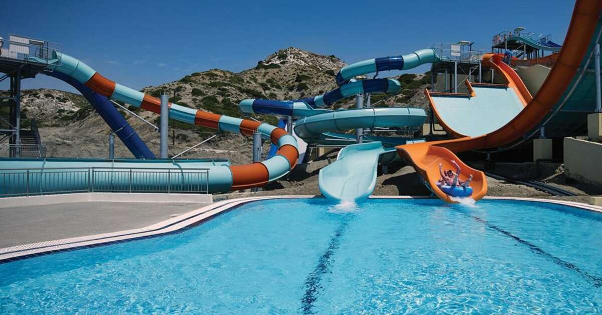 Een foto van het zwembad bij Porto Bello Beach