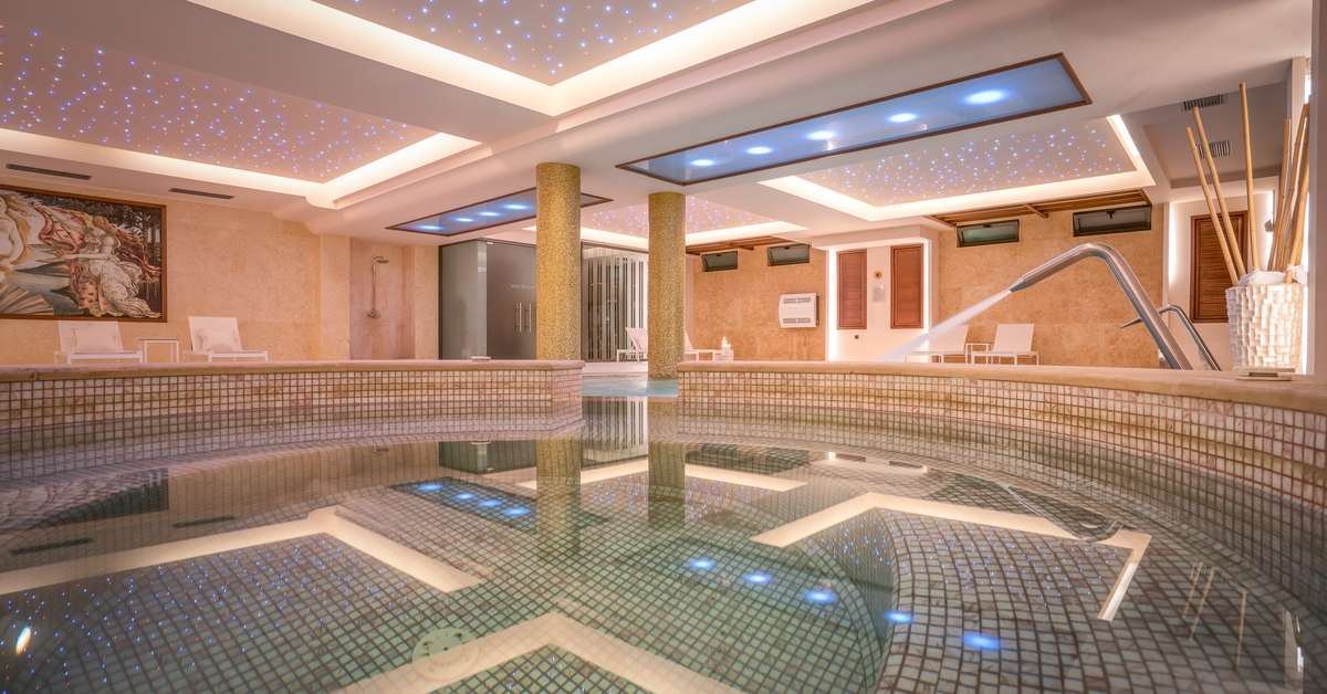 Een foto van het zwembad bij Lesante Classic Luxury Hotel & Spa