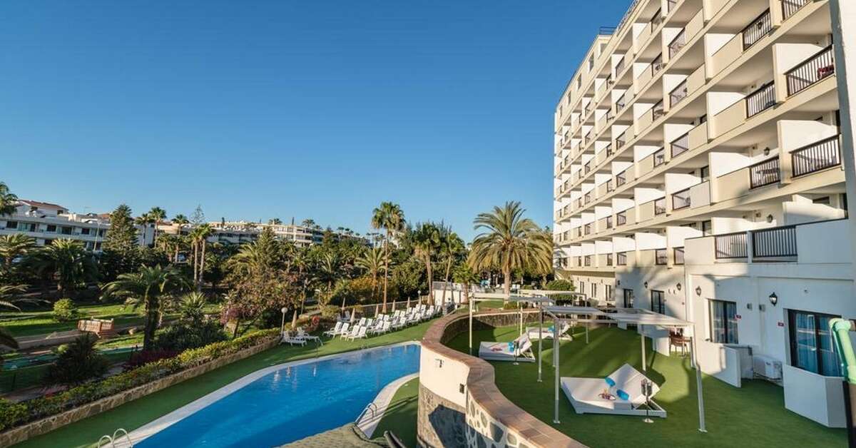Een foto van het zwembad bij Hotel New Folias
