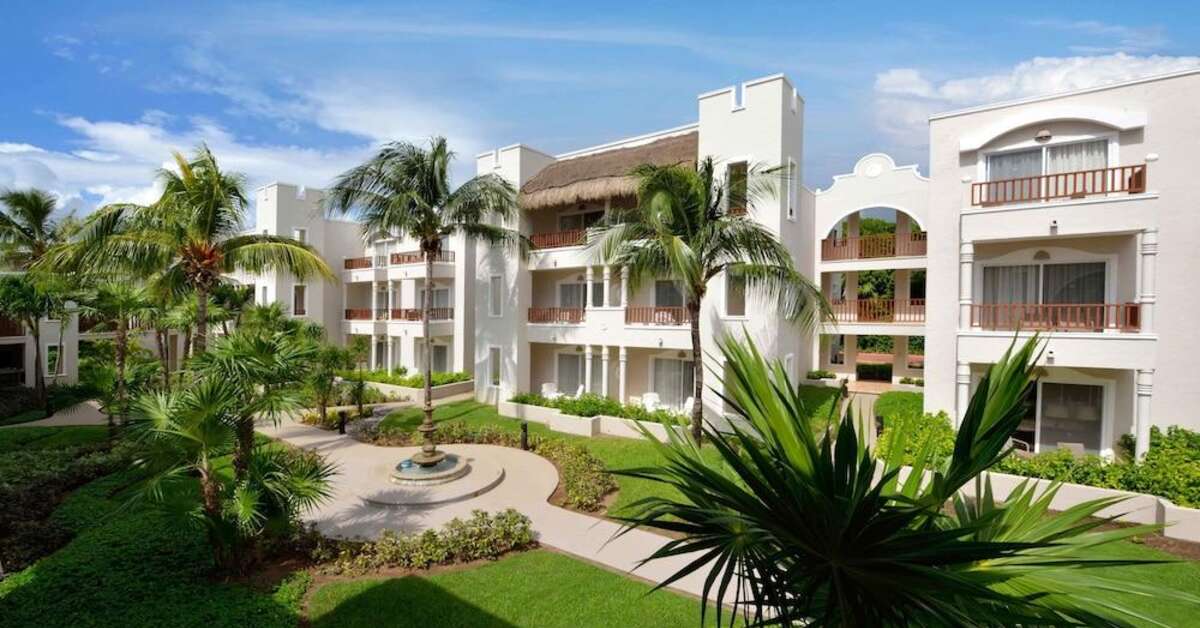 Een foto van de buitenkant van Catalonia Playa Maroma