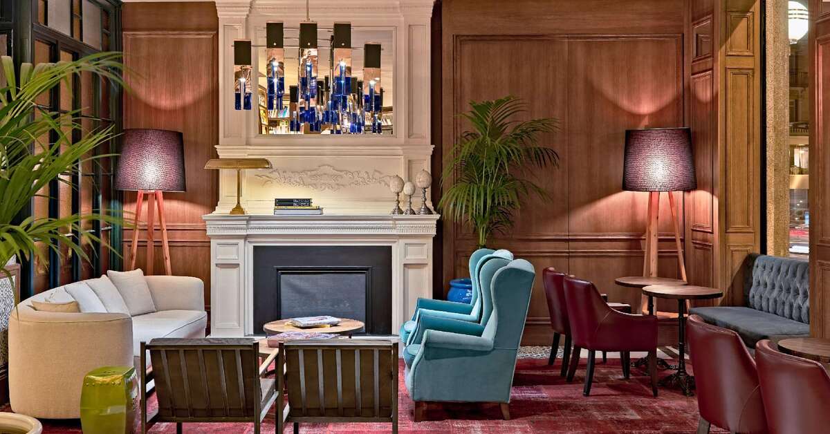 Een foto van het interieur van H10 Villa de la Reina