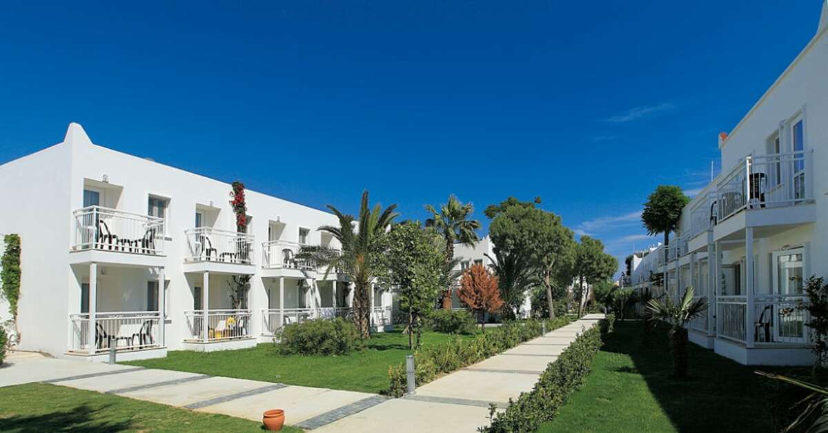 Een foto van de buitenkant van Petunya Beach Resort