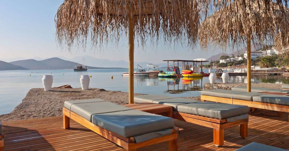 Een foto van het terras bij Royal Marmin Bay Boutique & Art Hotel