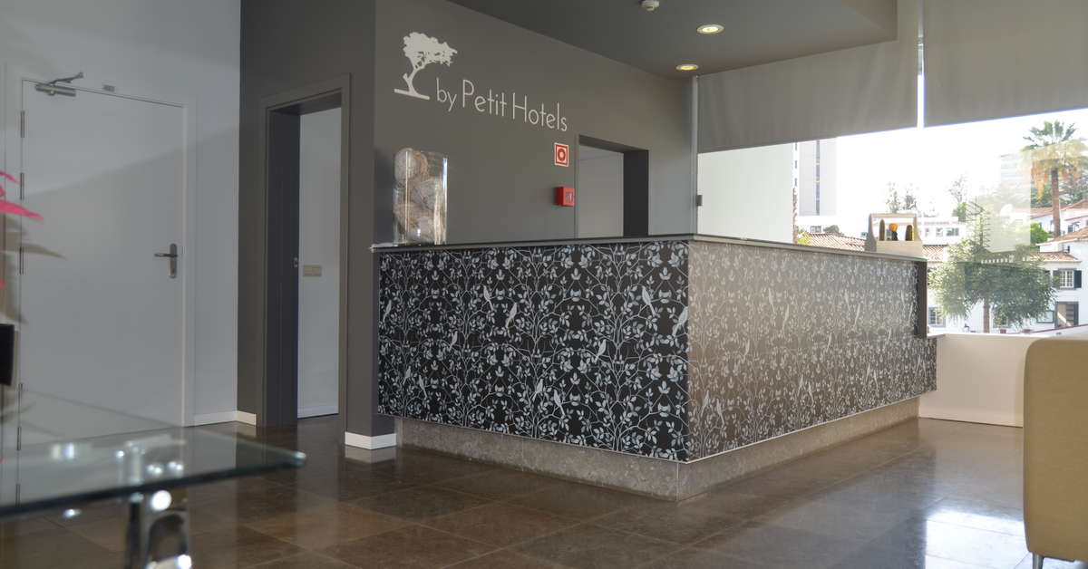 Een foto van het interieur van Madeira Bright Star Hotel