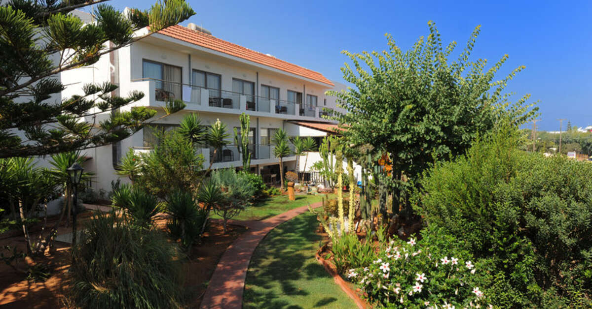 Een foto van de buitenkant van Anissa Oasis Beach