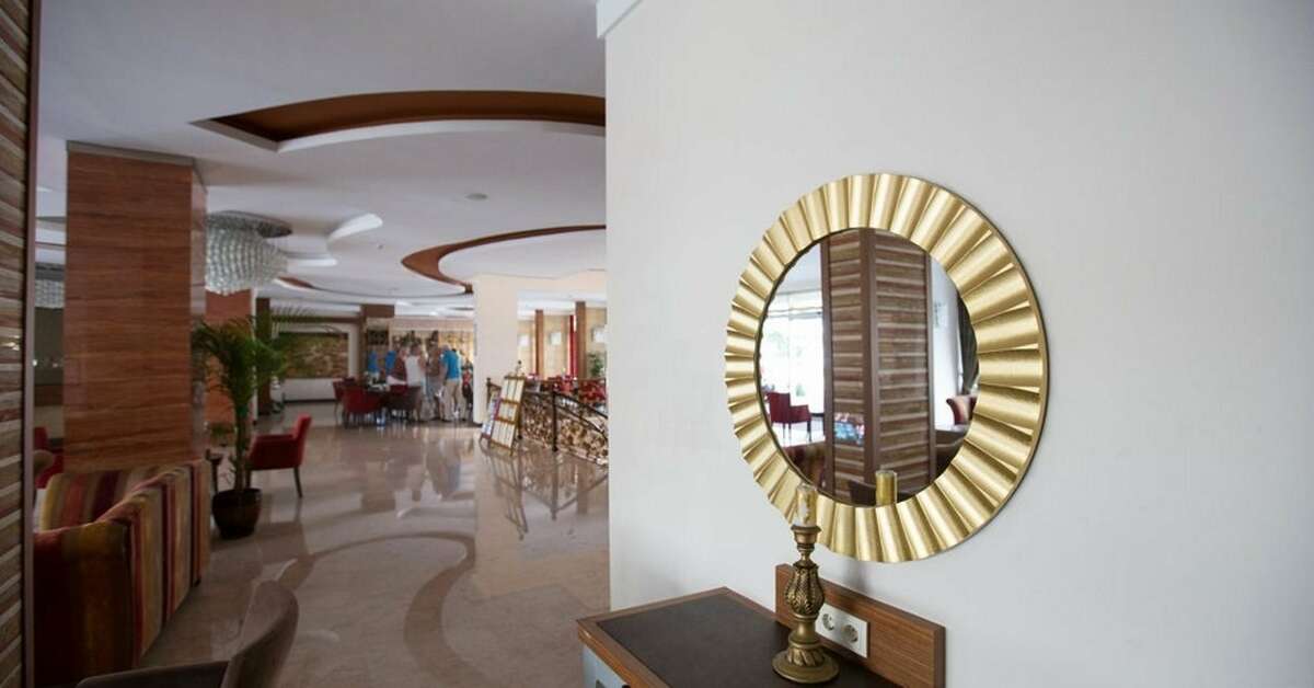 Een foto van het interieur van Hotel Grand Okan