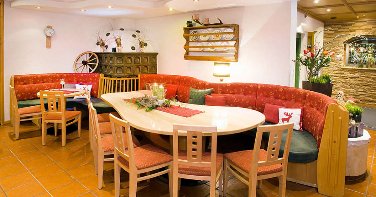 Een foto van het interieur van Familienhotel Berghof