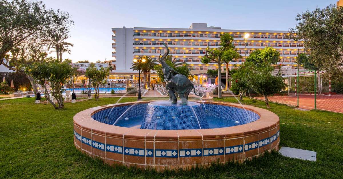 Een foto van het terras bij Suneo Caribe