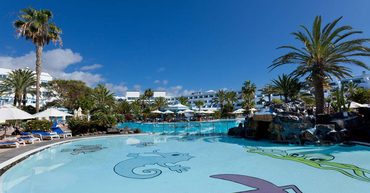 Een foto van het zwembad bij Seaside Los Jameos Playa
